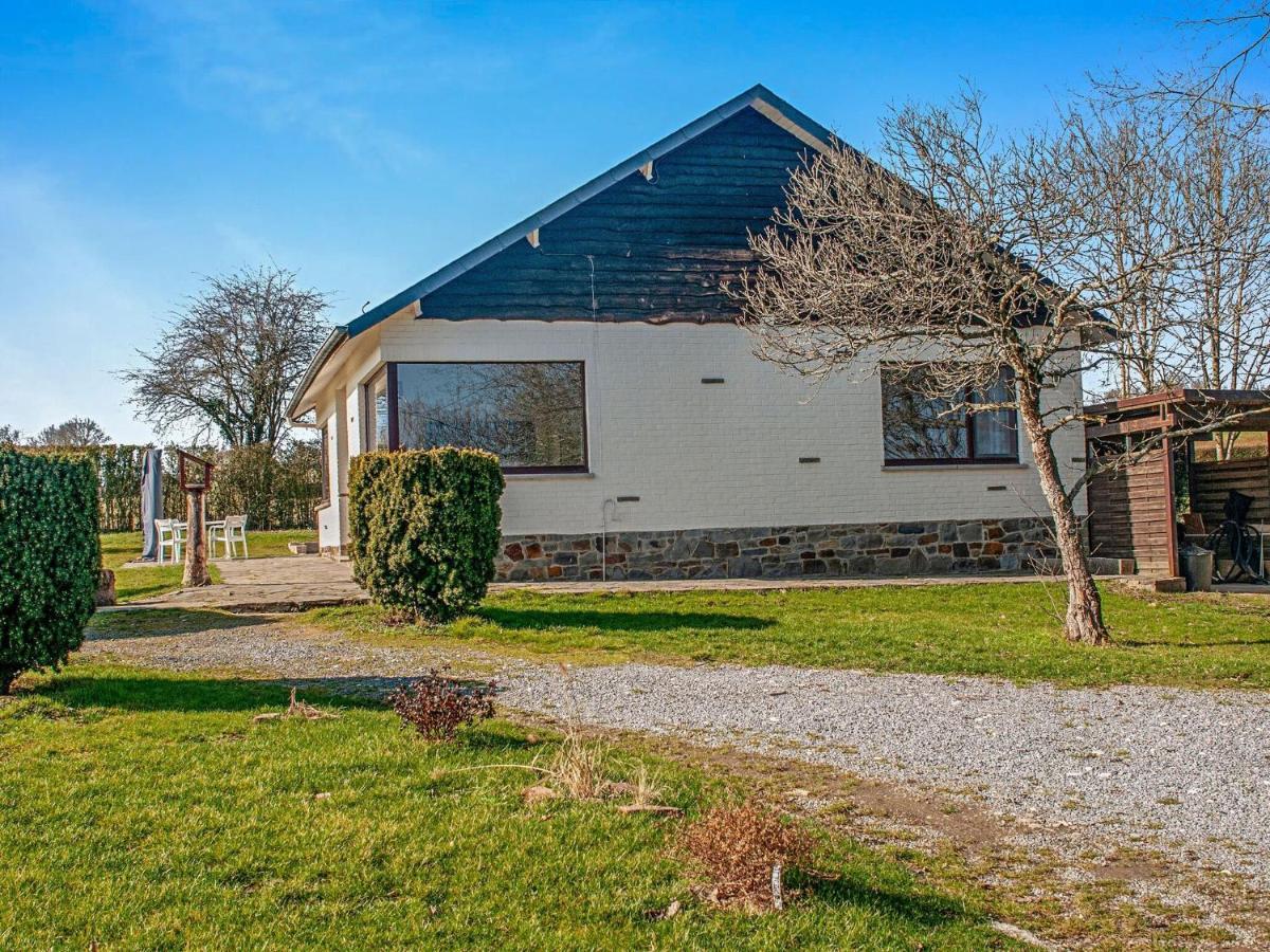 Beautiful And Spacious Holiday Home With P Tanque Court And Countryside Views Somme-Leuze Exterior foto