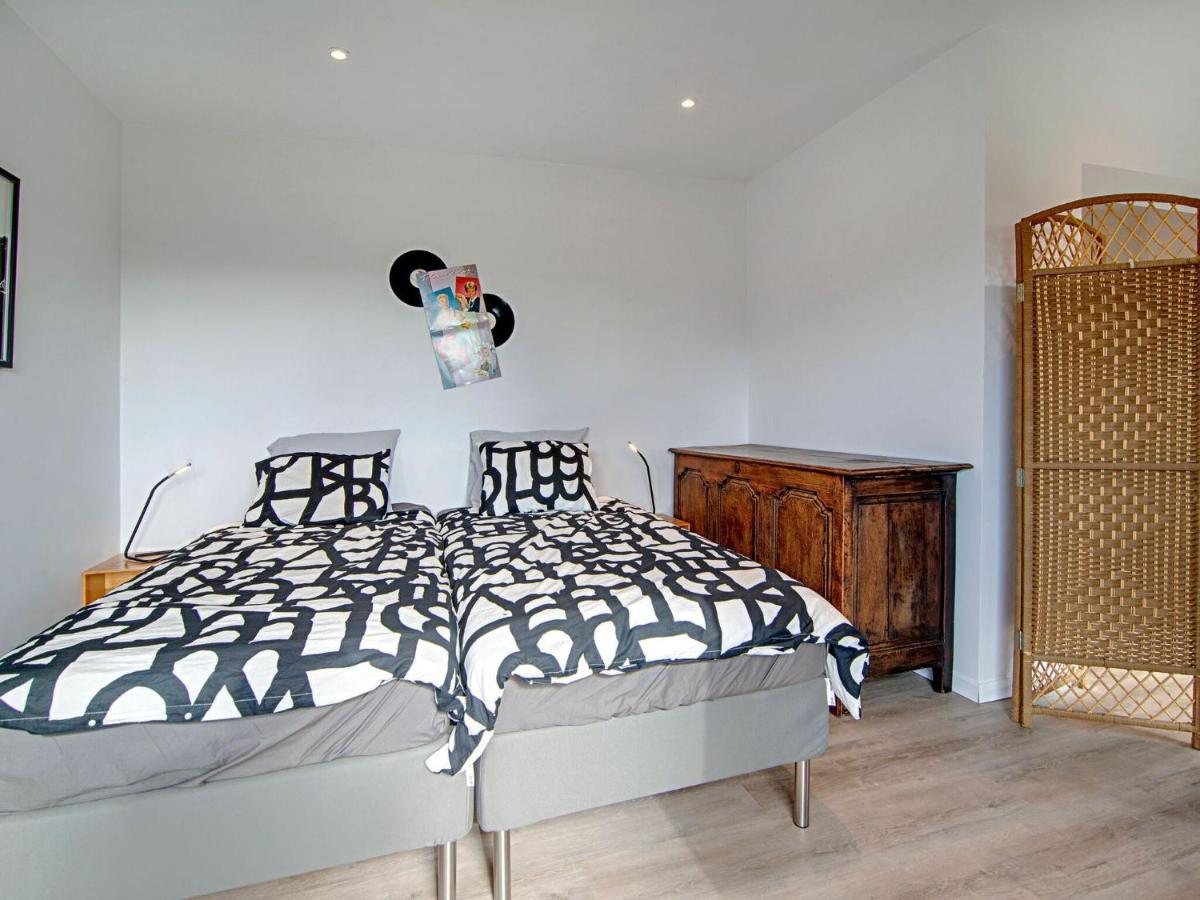 Beautiful And Spacious Holiday Home With P Tanque Court And Countryside Views Somme-Leuze Quarto foto