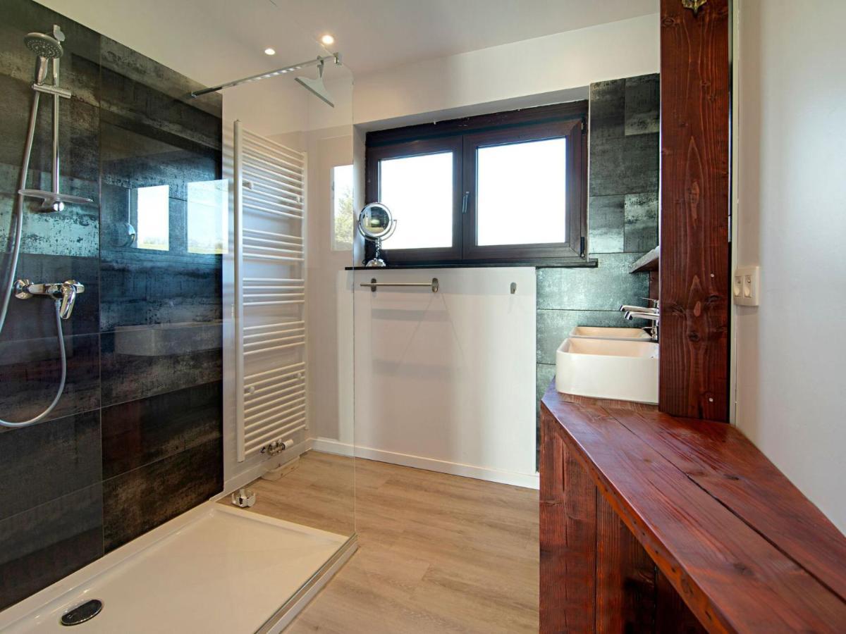 Beautiful And Spacious Holiday Home With P Tanque Court And Countryside Views Somme-Leuze Quarto foto