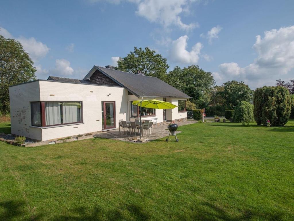 Beautiful And Spacious Holiday Home With P Tanque Court And Countryside Views Somme-Leuze Exterior foto