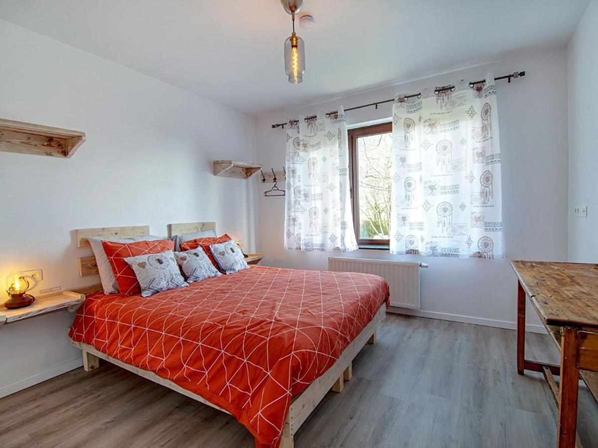 Beautiful And Spacious Holiday Home With P Tanque Court And Countryside Views Somme-Leuze Exterior foto