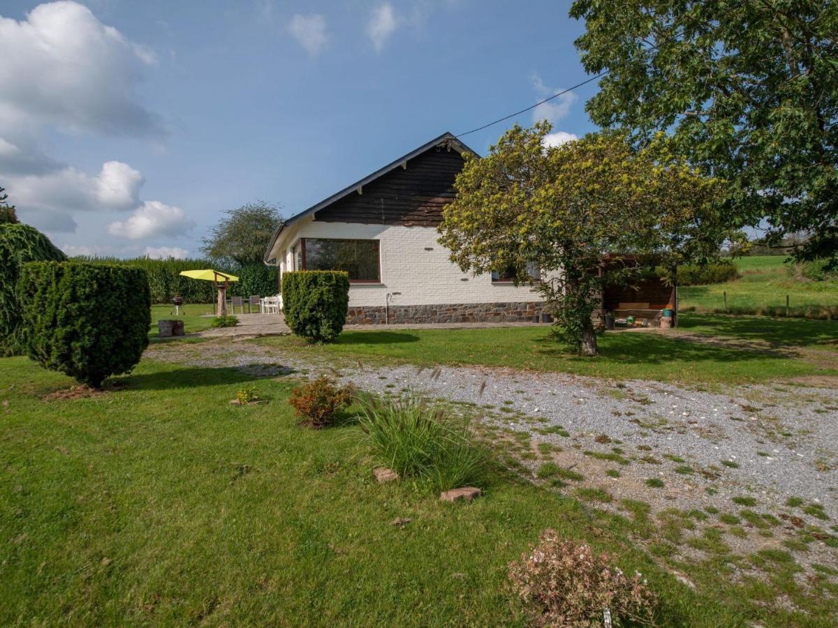 Beautiful And Spacious Holiday Home With P Tanque Court And Countryside Views Somme-Leuze Exterior foto